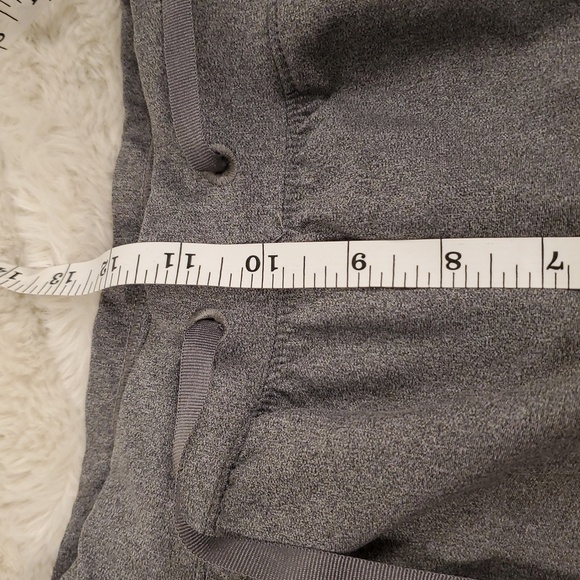 Old Navy Active Powersoft High Rise Go Dry Shorts S - Picture 7 of 8